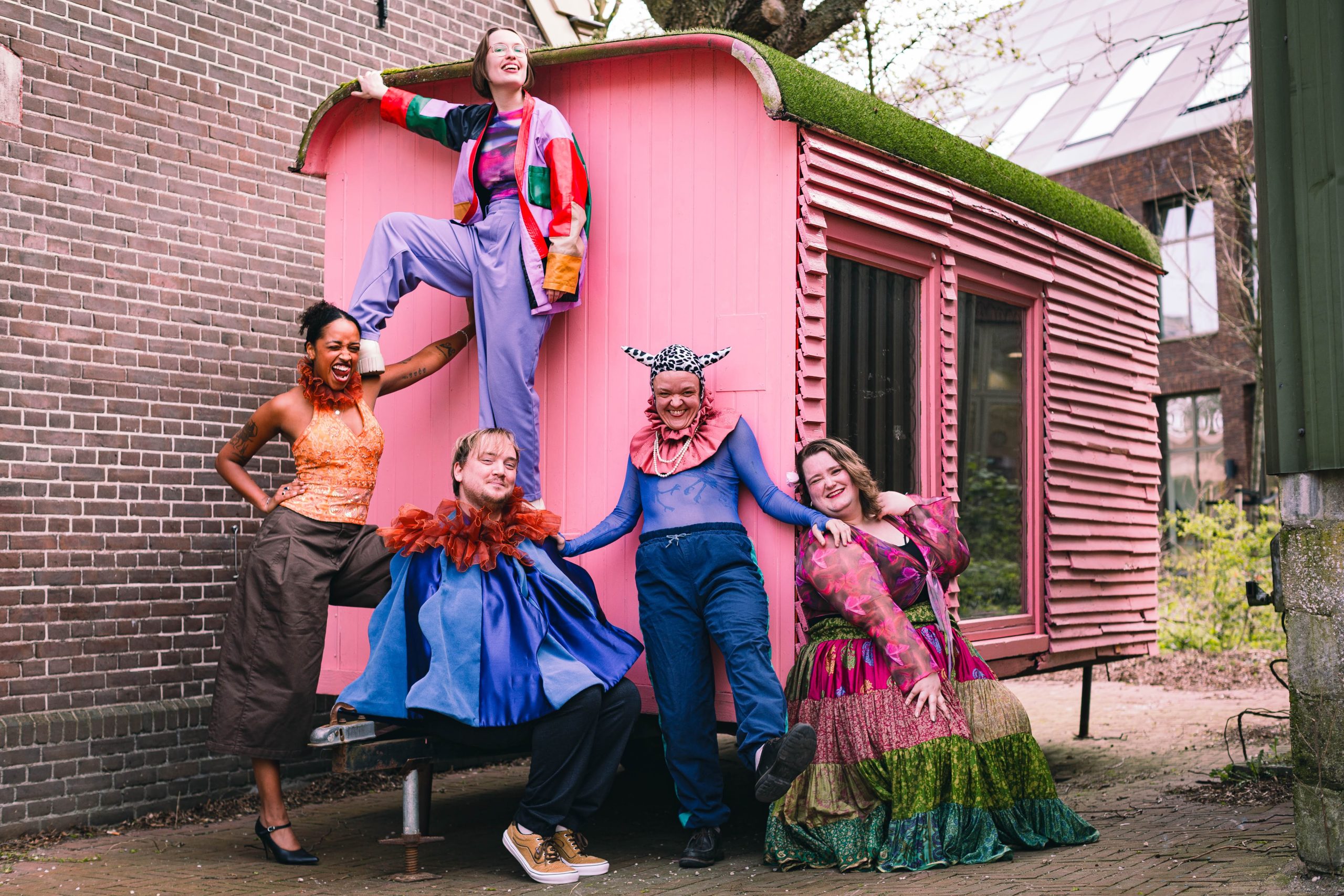 UQCF 2026 | SMOKE & MIRRORS – de Roze Bubbel